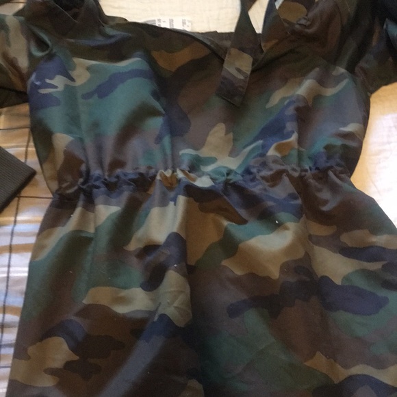 Too big - Picture 3 of 3